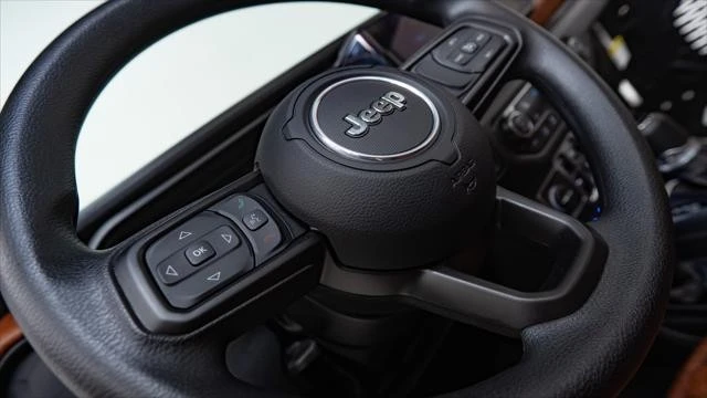 2026 Jeep JT Gladiator - Image 21 of 21