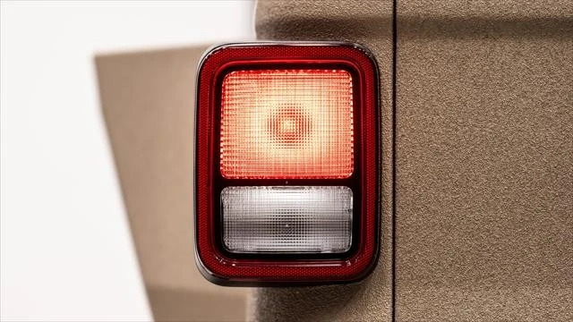 2026 Jeep JT Gladiator - Image 25 of 31