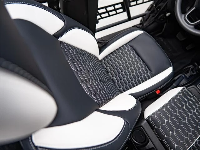 2026 Jeep JT Gladiator - Image 21 of 31