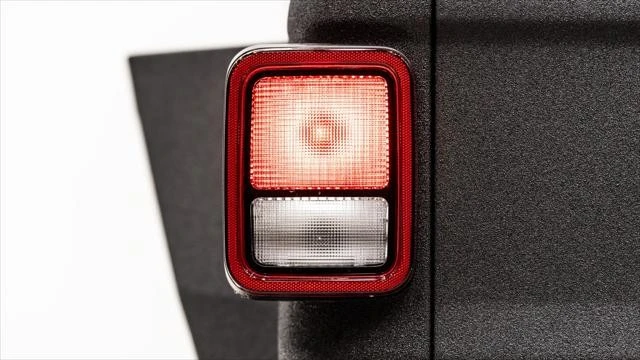 2026 Jeep JT Gladiator - Image 10 of 31
