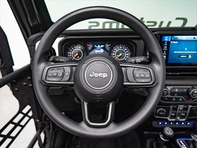 2026 Jeep JT Gladiator - Image 23 of 31