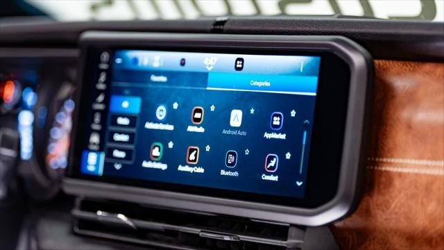 2026 Jeep JT Gladiator - Image 17 of 31