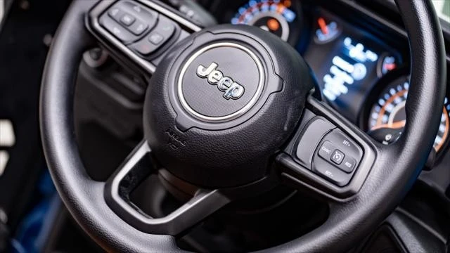 2026 Jeep JT Gladiator - Image 20 of 31