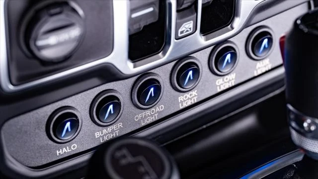2026 Jeep JT Gladiator - Image 18 of 31