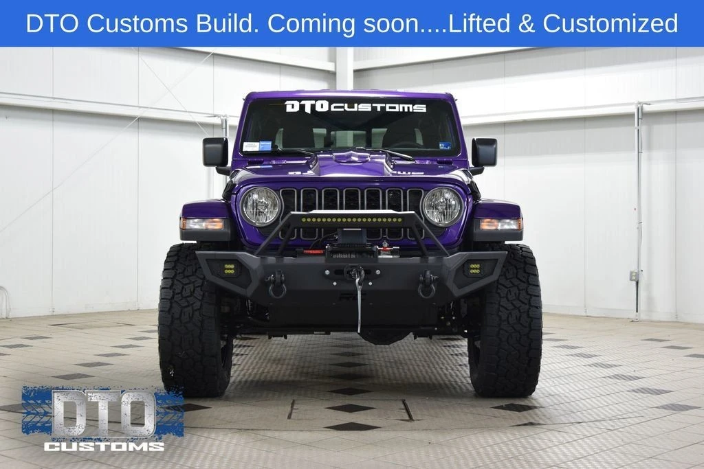 2026 Jeep JT Gladiator - Image 2 of 31