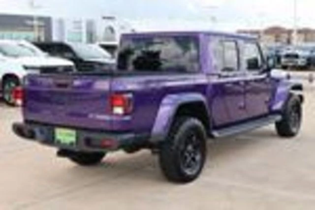 2026 Jeep JT Gladiator - Image 15 of 25