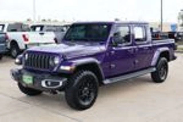 2026 Jeep JT Gladiator - Image 9 of 25