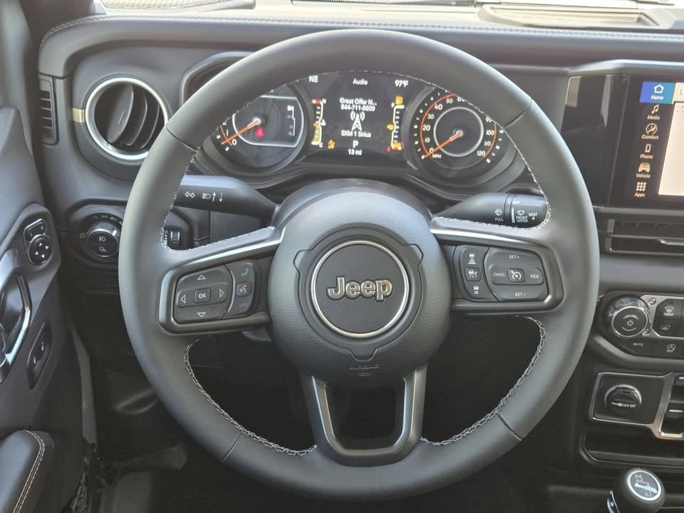 2026 Jeep JT Gladiator - Image 15 of 20