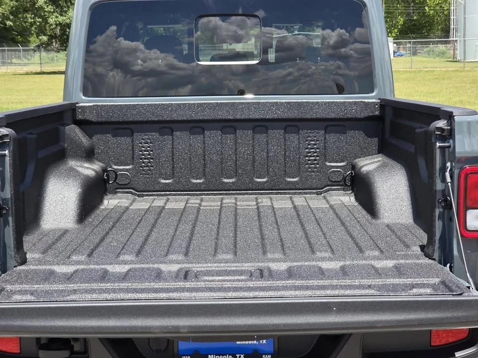 2026 Jeep JT Gladiator - Image 7 of 20