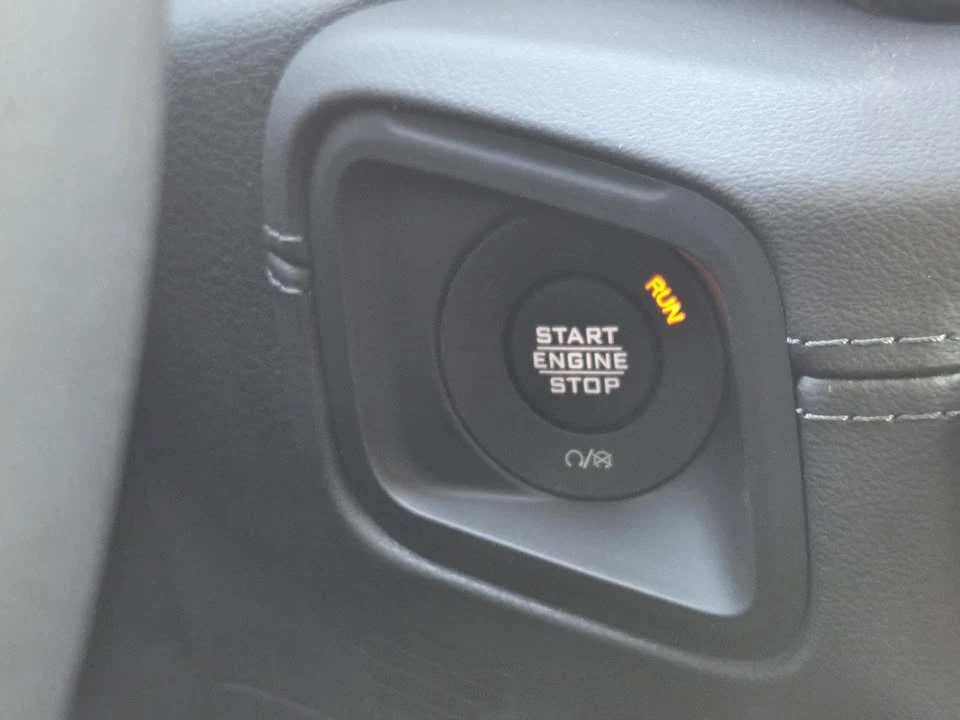 2026 Jeep JT Gladiator - Image 14 of 20