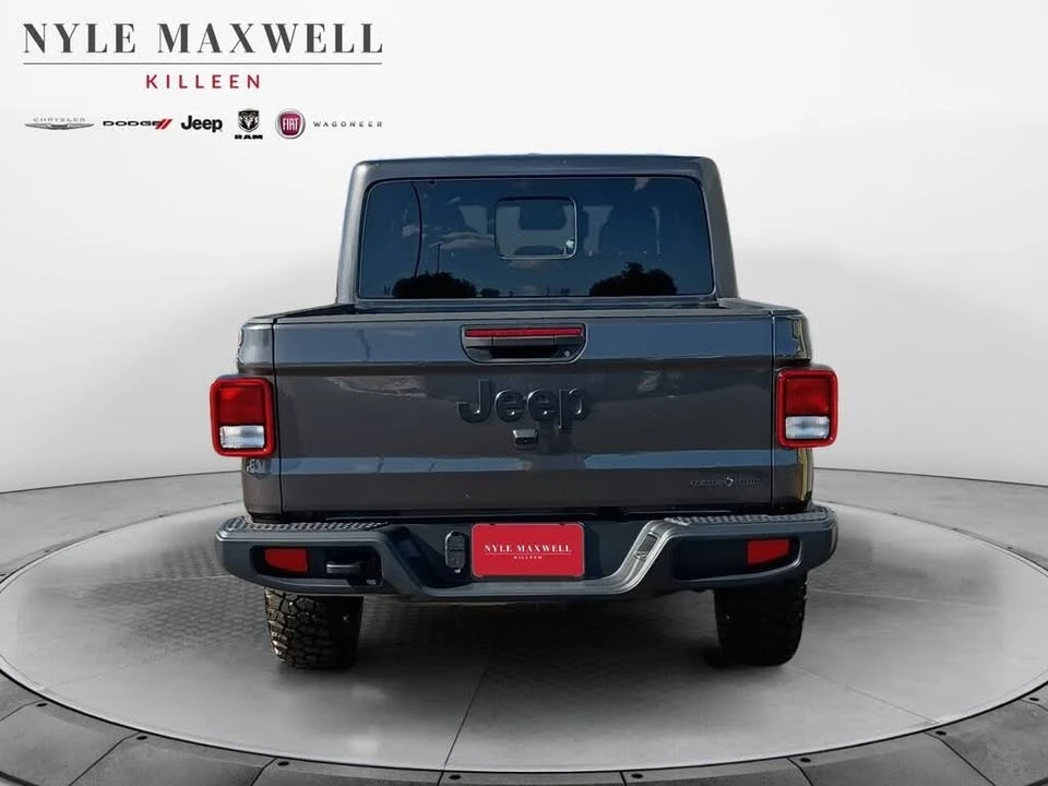 2026 Jeep JT Gladiator - Image 5 of 20