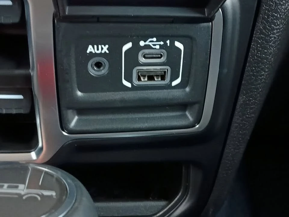 2026 Jeep JT Gladiator - Image 12 of 20