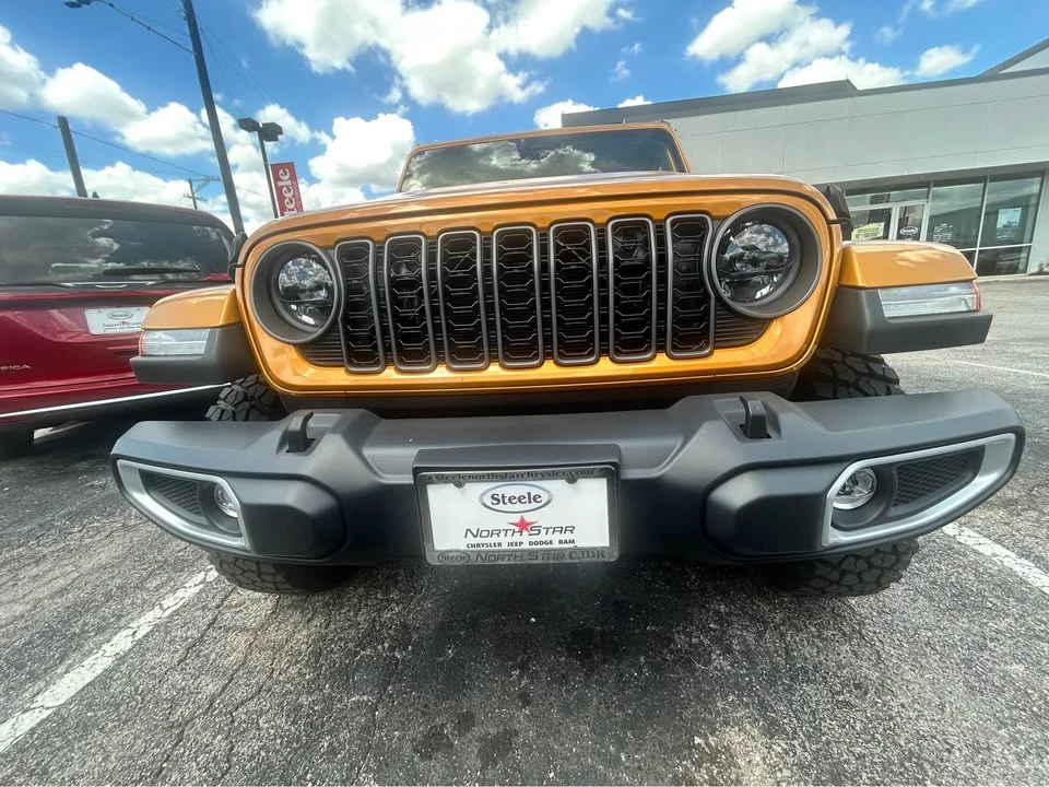 2026 Jeep JT Gladiator - Image 3 of 9