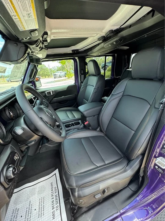 2026 Jeep JT Gladiator - Image 7 of 10