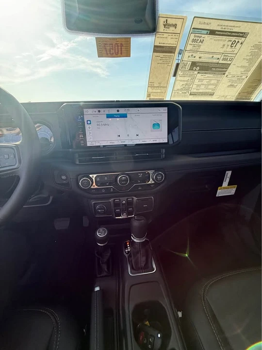 2026 Jeep JT Gladiator - Image 12 of 12