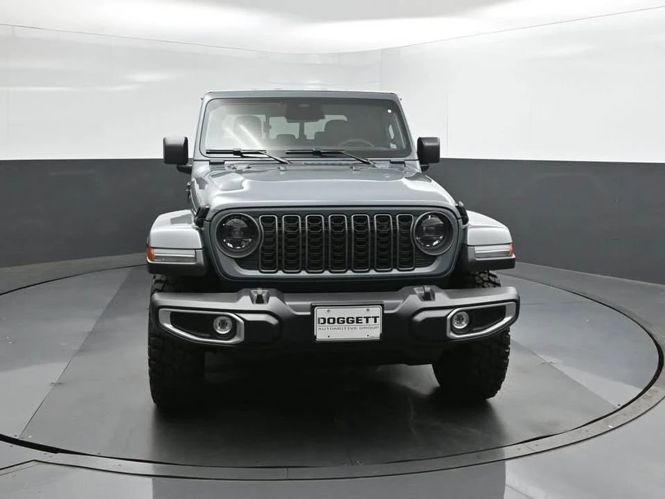 2026 Jeep JT Gladiator - Image 2 of 12