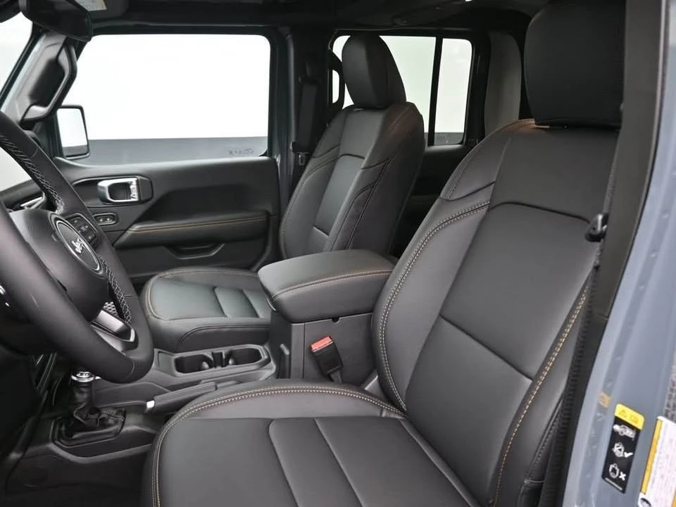 2026 Jeep JT Gladiator - Image 6 of 12