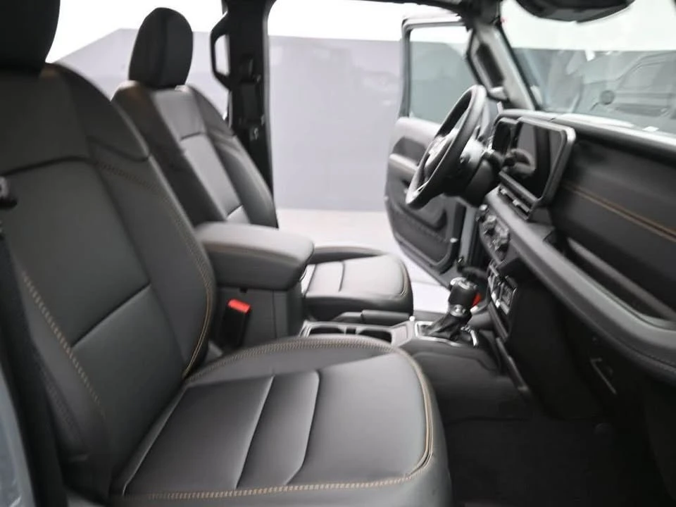 2026 Jeep JT Gladiator - Image 8 of 12