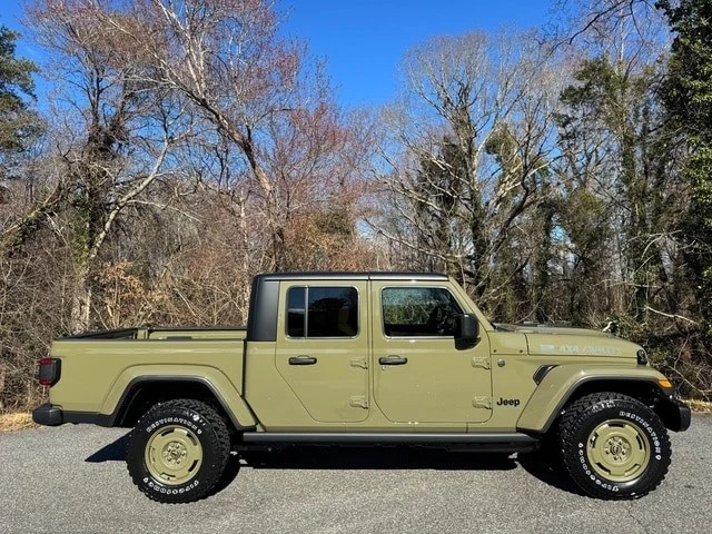 2026 Jeep JT Gladiator - Image 7 of 21
