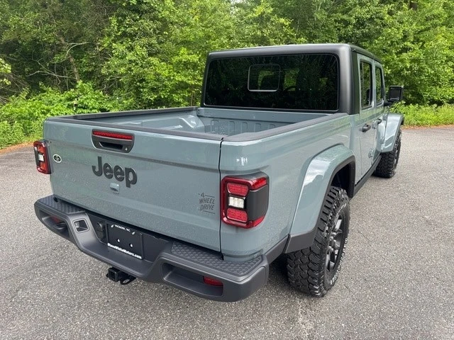 2026 Jeep JT Gladiator - Image 7 of 30