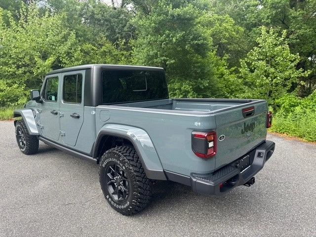 2026 Jeep JT Gladiator - Image 10 of 30