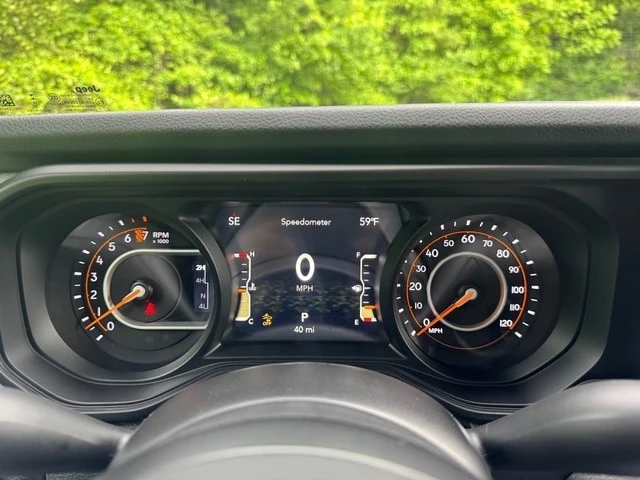 2026 Jeep JT Gladiator - Image 21 of 30