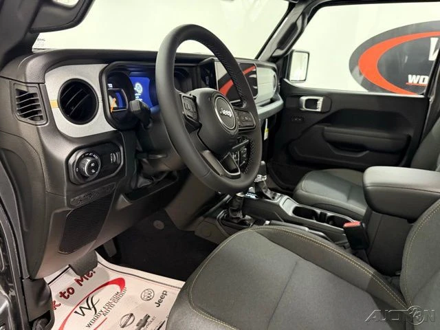 2026 Jeep JT Gladiator - Image 12 of 12