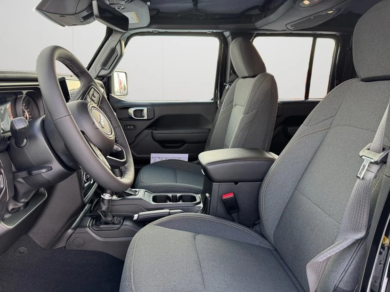 2026 Jeep JT Gladiator - Image 9 of 20