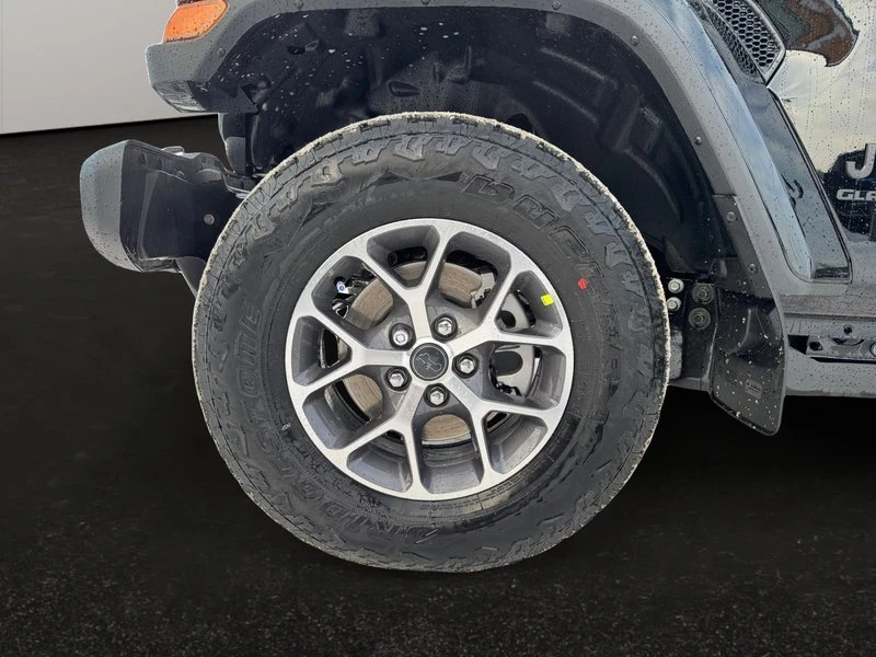 2026 Jeep JT Gladiator - Image 8 of 20