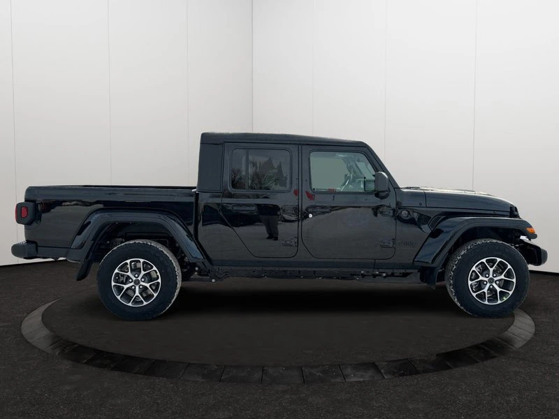 2026 Jeep JT Gladiator - Image 5 of 20