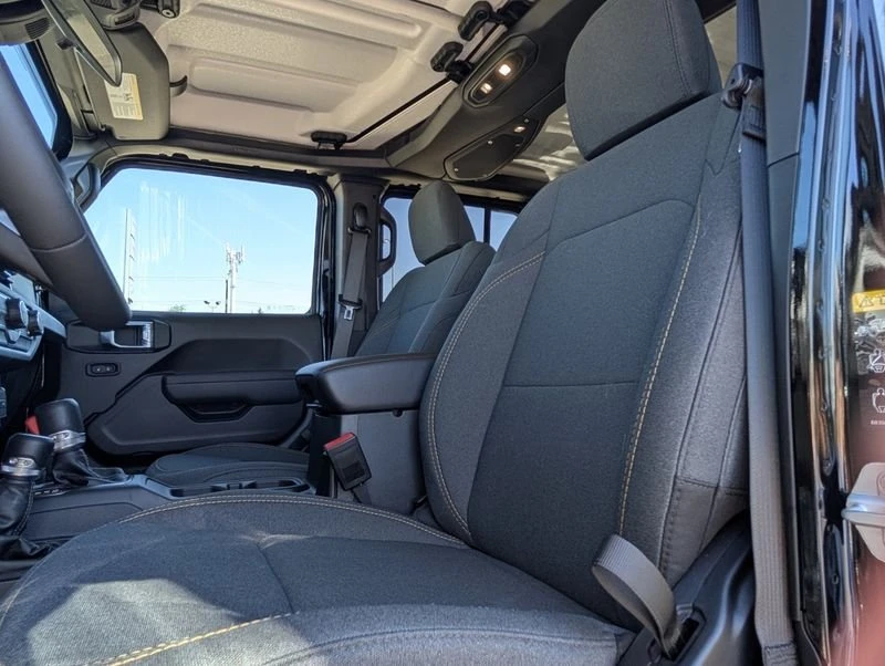 2026 Jeep JT Gladiator - Image 18 of 20