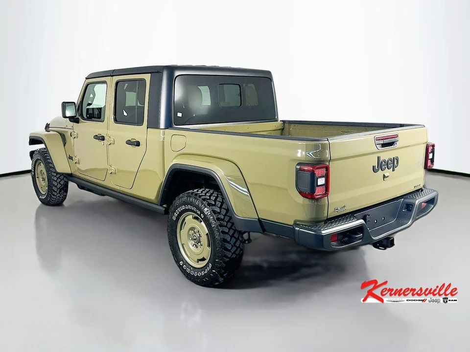 2026 Jeep JT Gladiator - Image 5 of 21