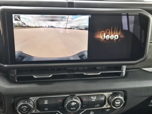 2026 Jeep JT Gladiator - Image 10 of 18