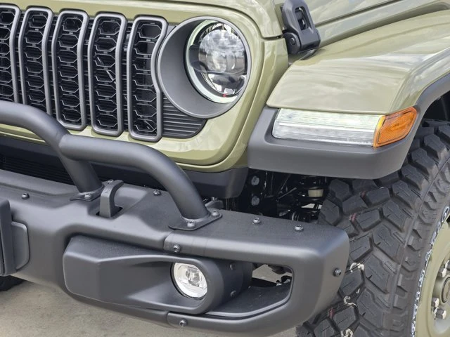2026 Jeep JT Gladiator - Image 5 of 20