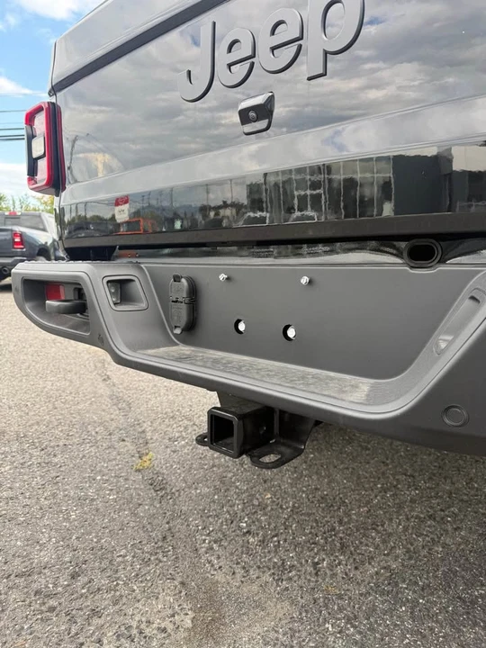 2026 Jeep JT Gladiator - Image 7 of 19