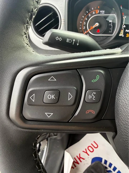 2026 Jeep JT Gladiator - Image 15 of 19
