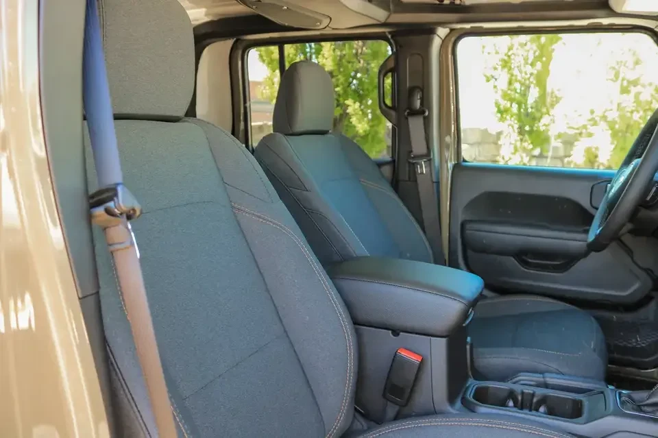 2026 Jeep JT Gladiator - Image 8 of 11