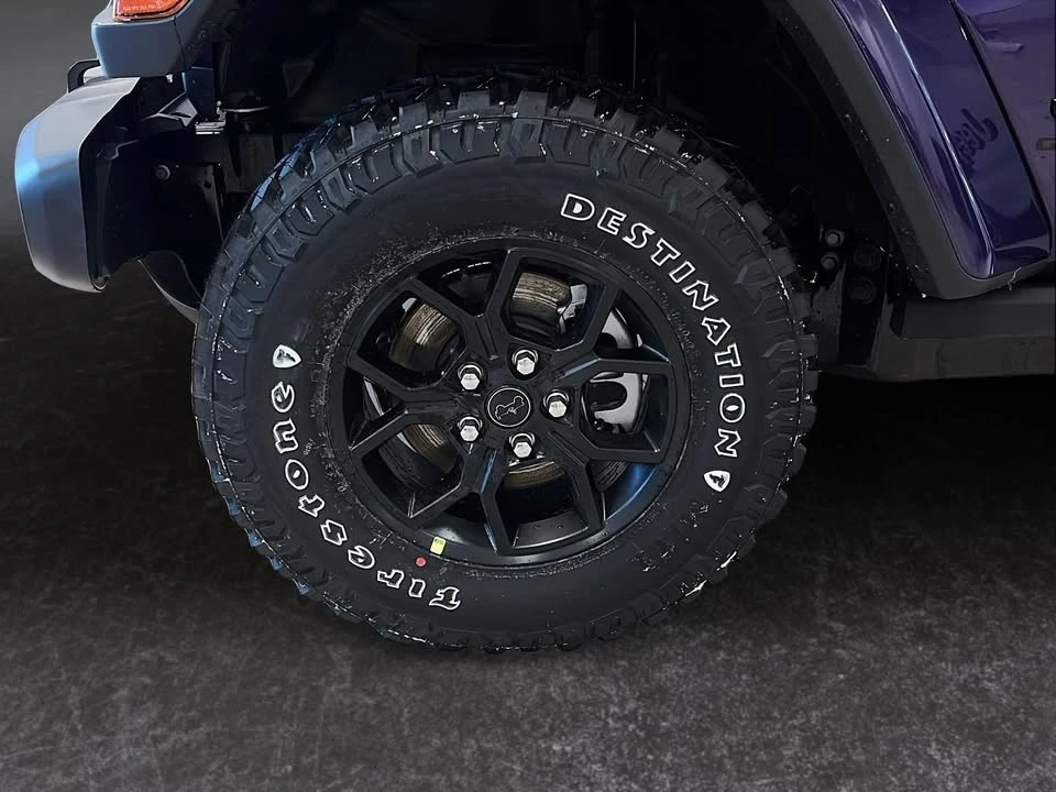 2026 Jeep JT Gladiator - Image 5 of 20