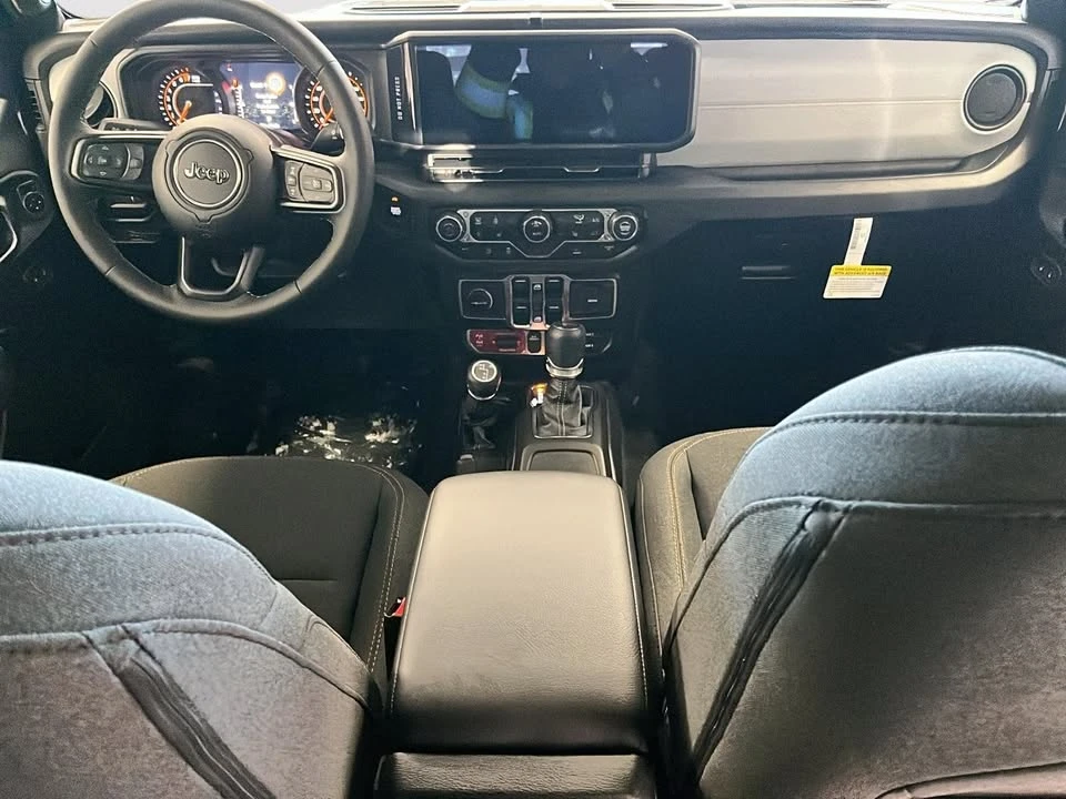 2026 Jeep JT Gladiator - Image 14 of 20