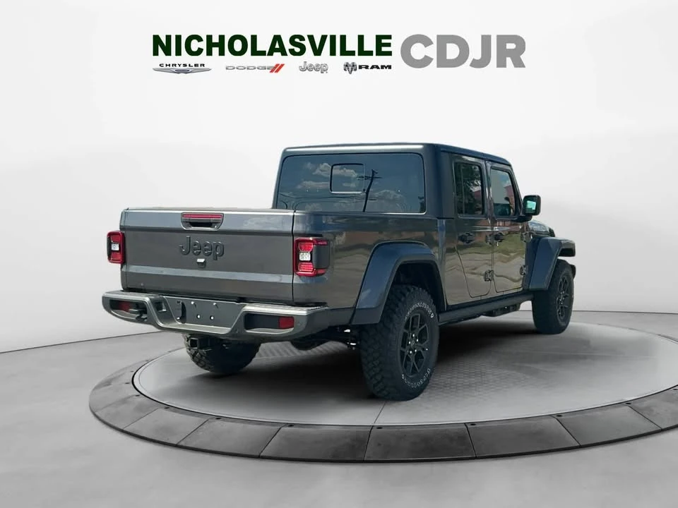 2026 Jeep JT Gladiator - Image 5 of 7