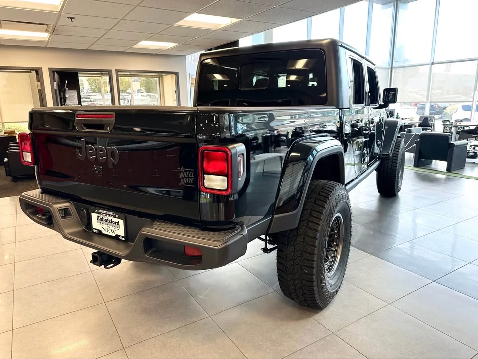 2026 Jeep JT Gladiator - Image 3 of 13