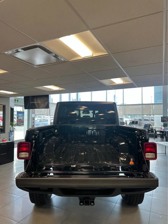 2026 Jeep JT Gladiator - Image 7 of 13