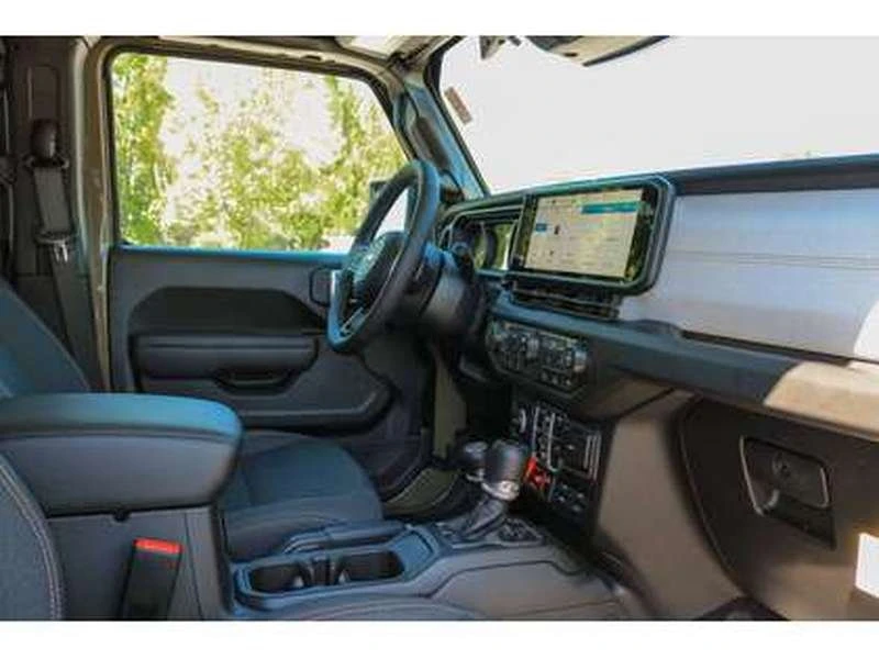 2026 Jeep JT Gladiator - Image 20 of 20