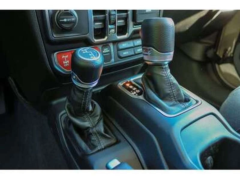 2026 Jeep JT Gladiator - Image 12 of 20