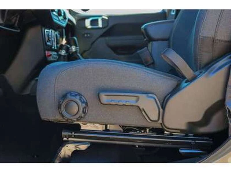 2026 Jeep JT Gladiator - Image 6 of 20