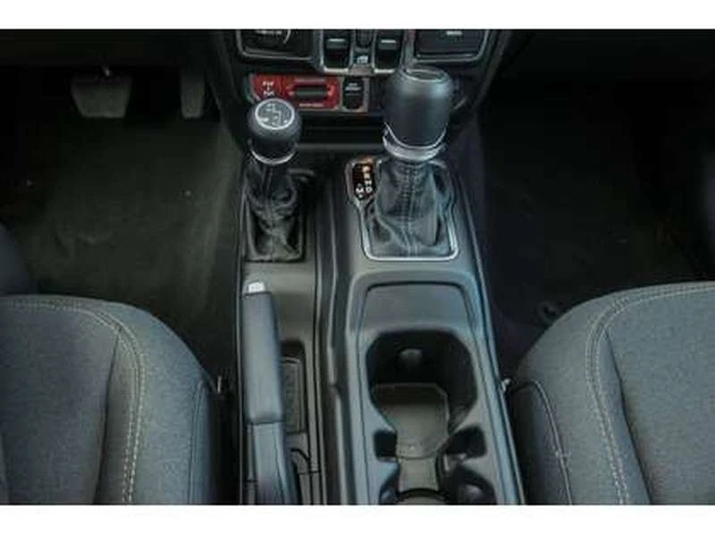 2026 Jeep JT Gladiator - Image 11 of 20