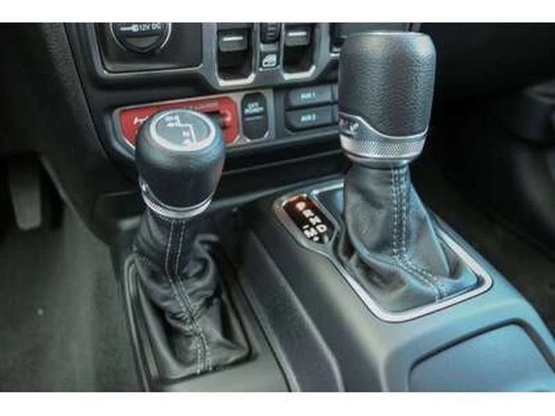 2026 Jeep JT Gladiator - Image 12 of 20