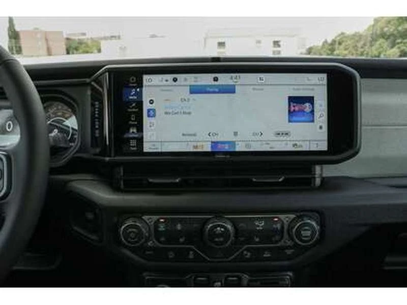 2026 Jeep JT Gladiator - Image 10 of 20