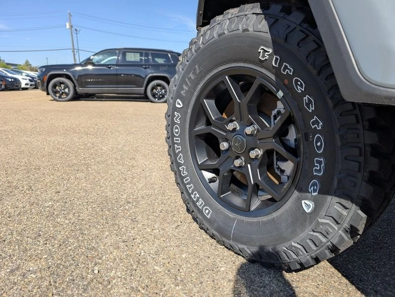 2026 Jeep JT Gladiator - Image 11 of 20