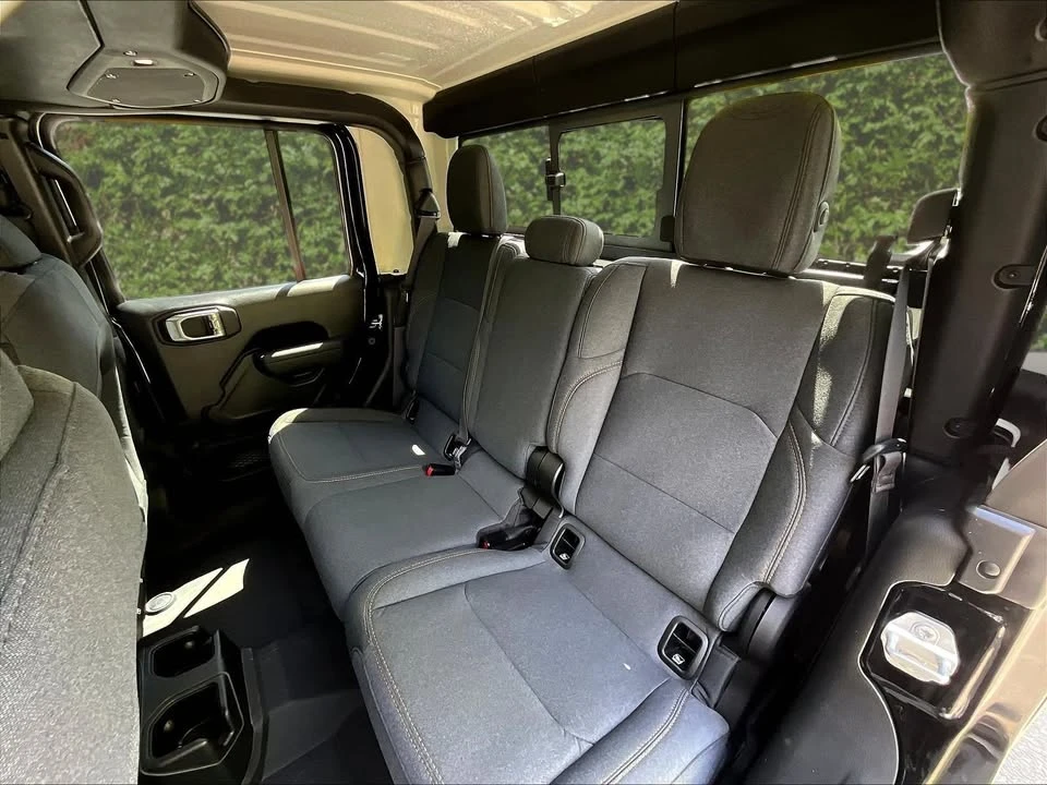 2026 Jeep JT Gladiator - Image 4 of 9